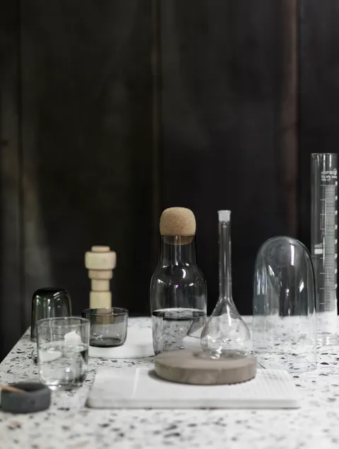 Corky Carafe, Clear