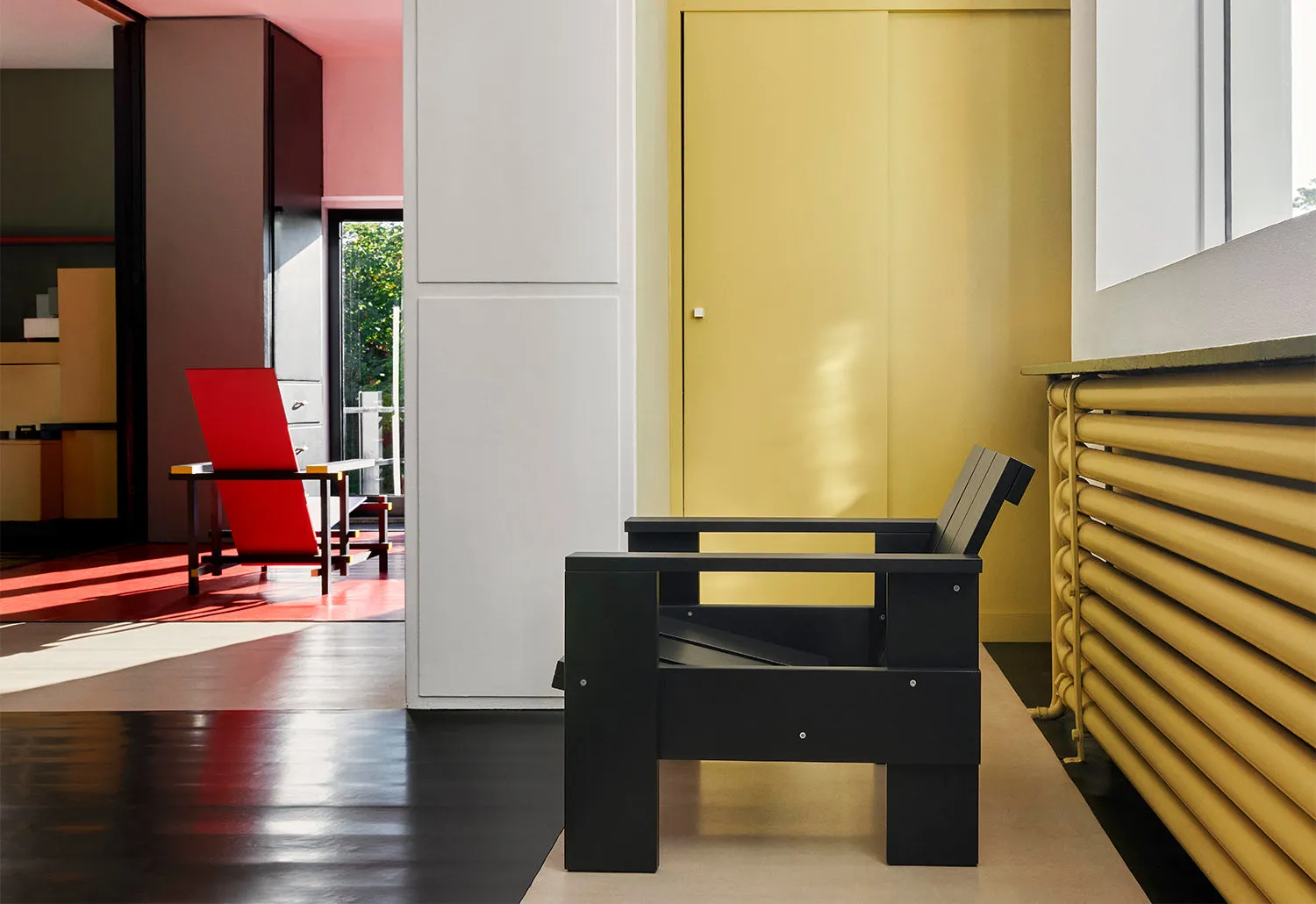 Crate Lounge Chair
