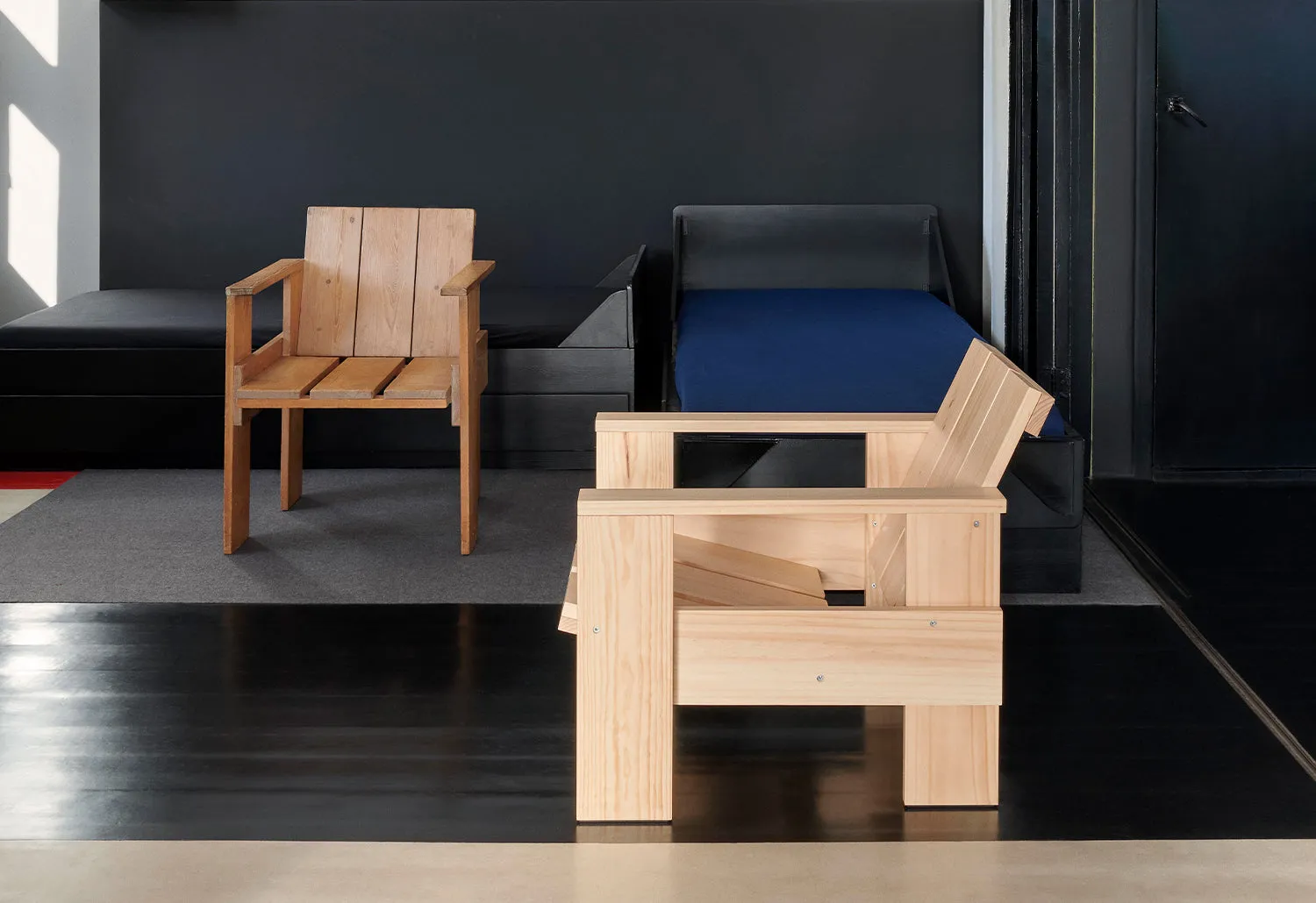 Crate Lounge Chair