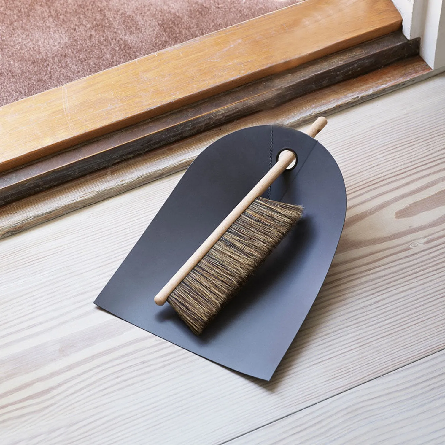 normann copenhagen | dustpan   broom | dark grey