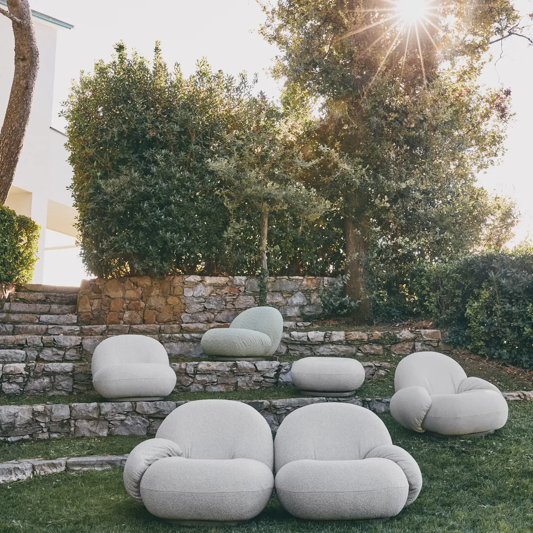 Pacha Outdoor Swivel Lounge Armchair