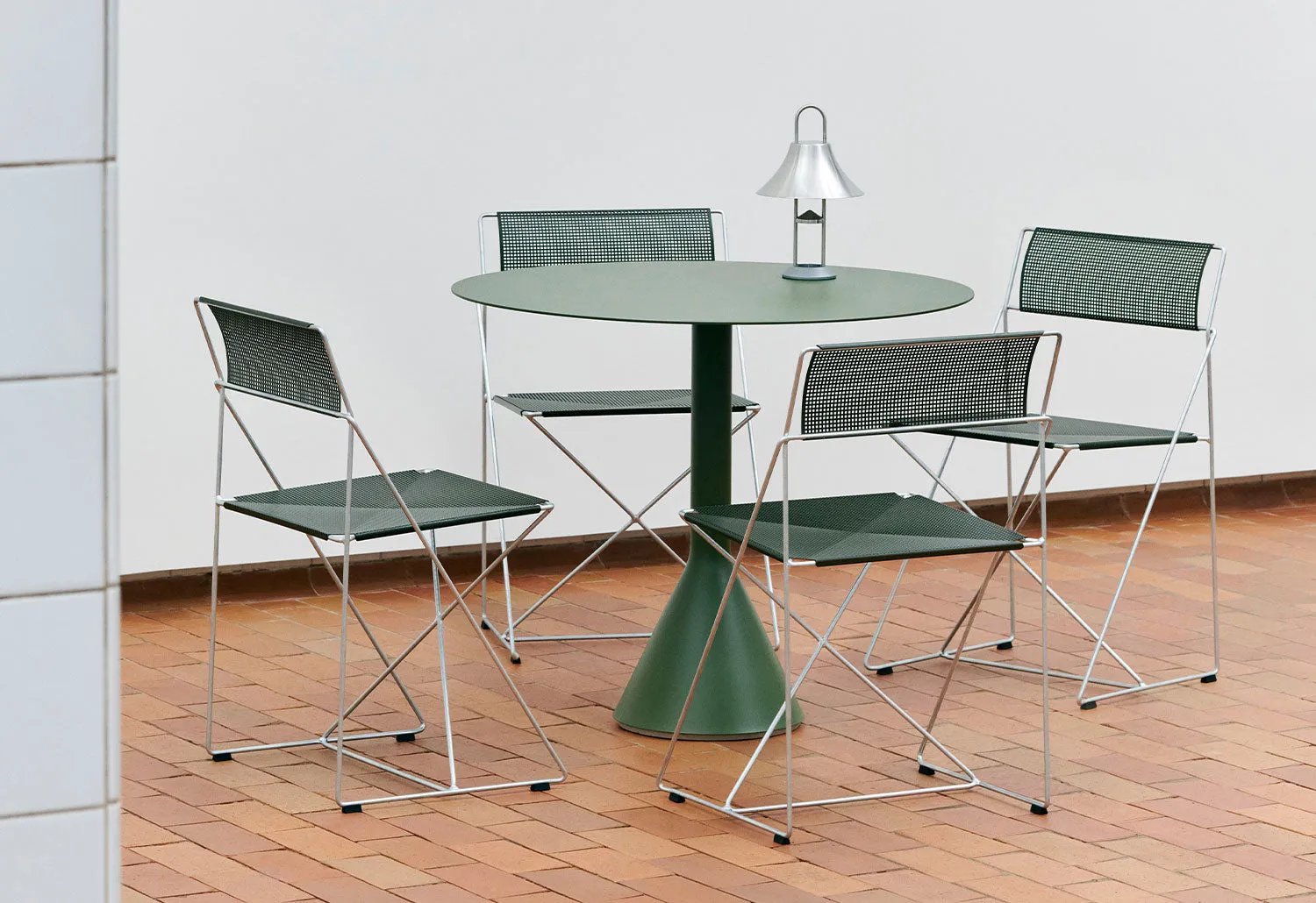 Palissade Cone Table