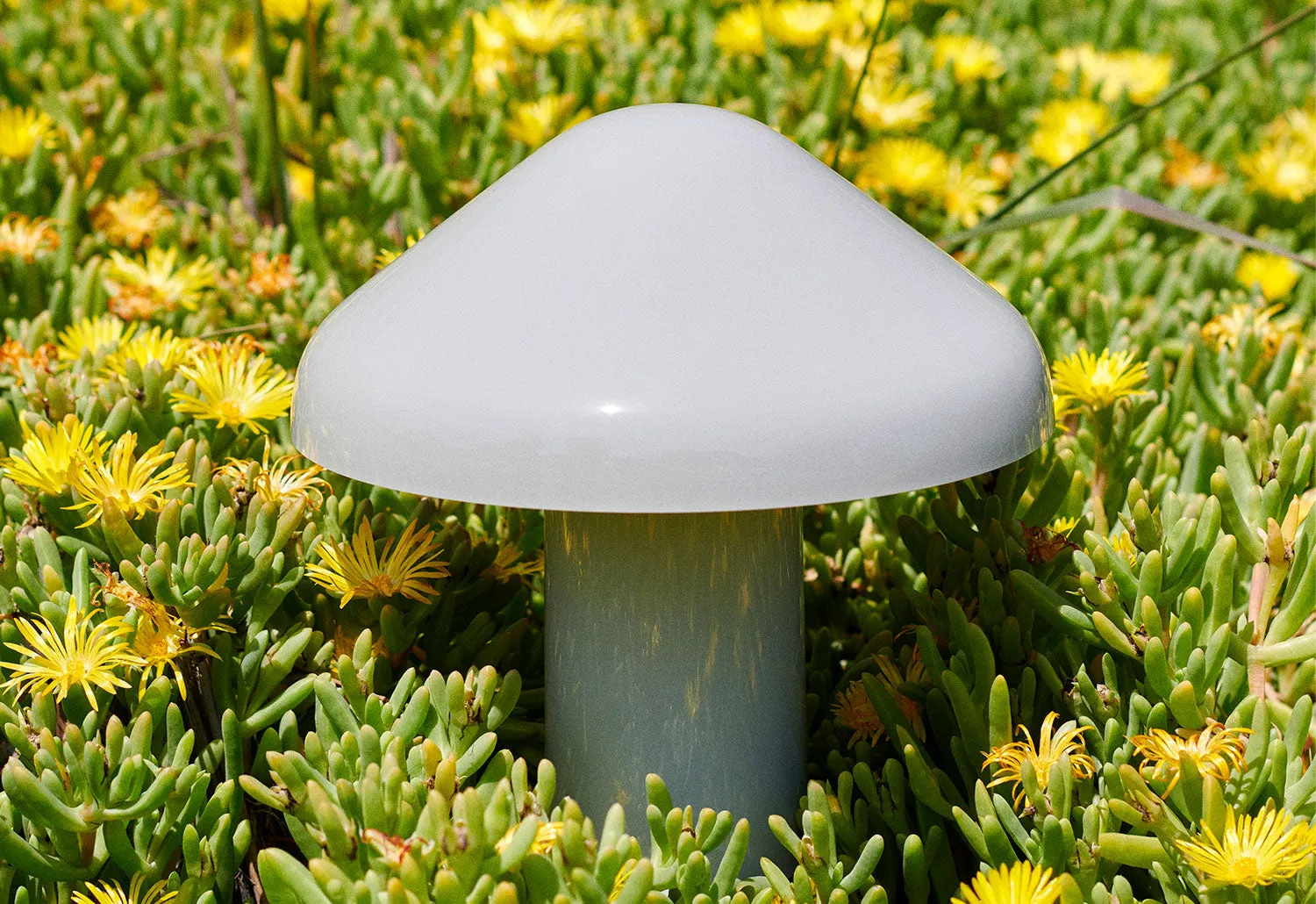 Pao Portable Lamp