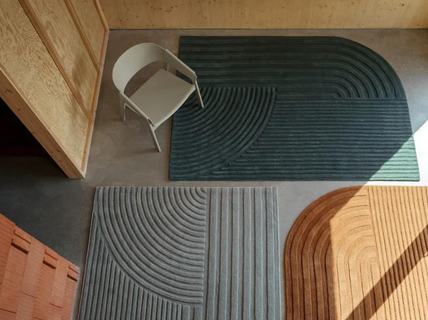 Relevo Rug, Dark Green, 6'5 x 9'8