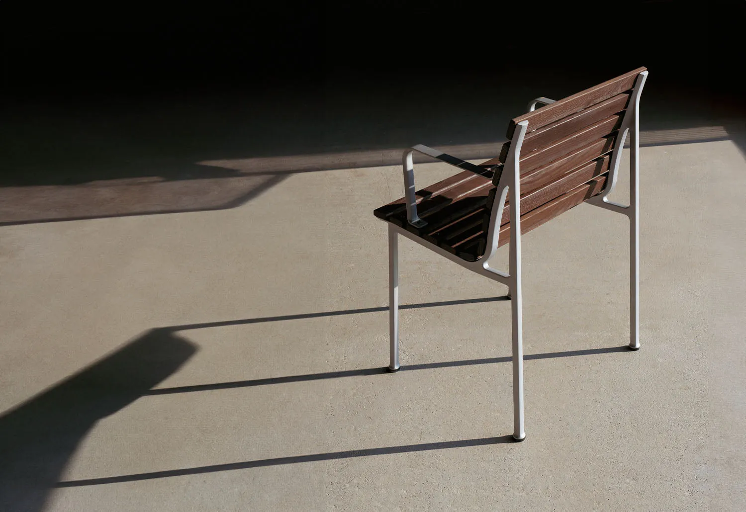 Traverse Armchair